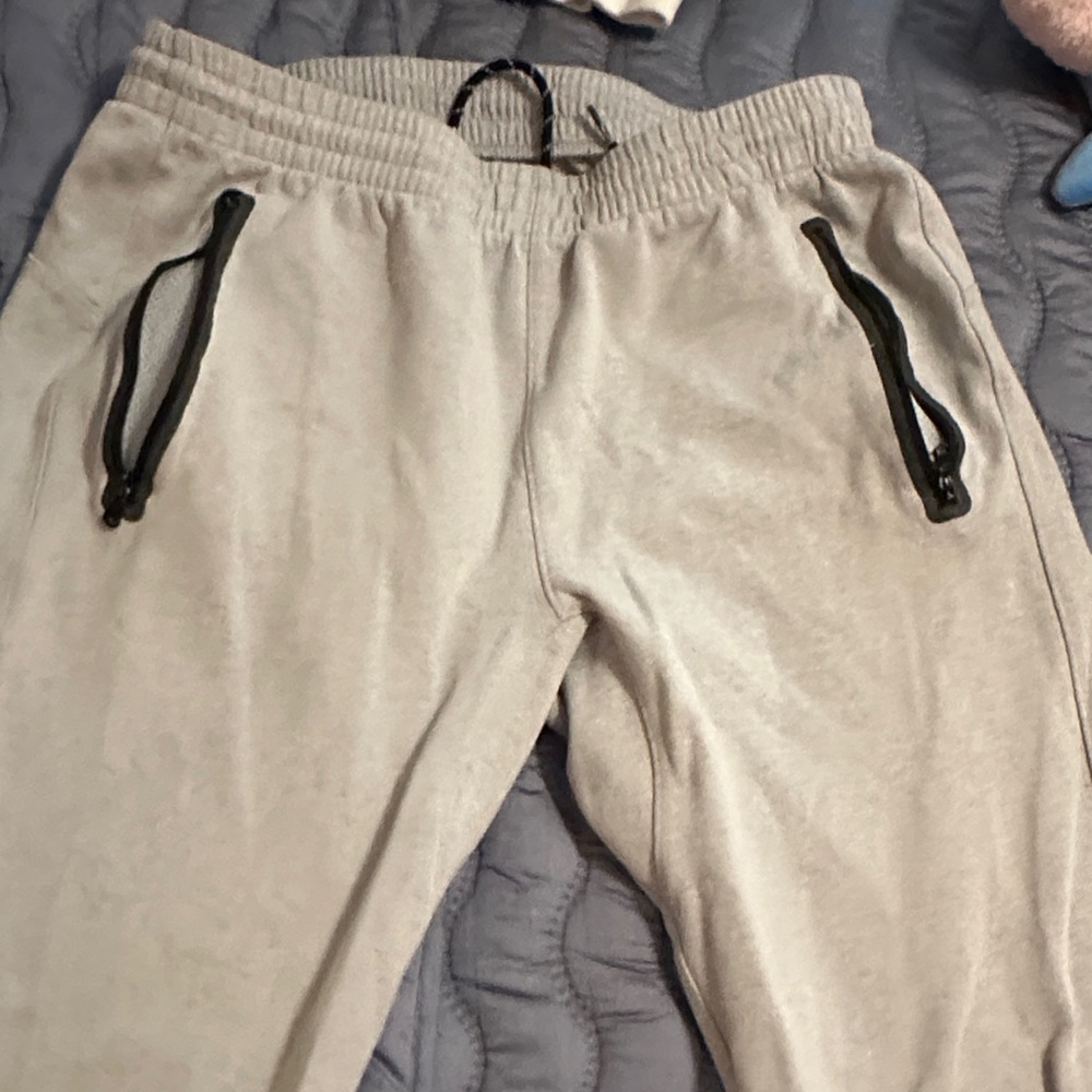 Old Navy Light Gray Men's Joggers with Black Accents